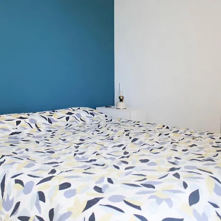 Spacious 2-bedroom Near Paris Clichy